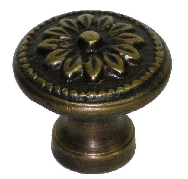 Gado Gado HKN6012 Round Floral Knob