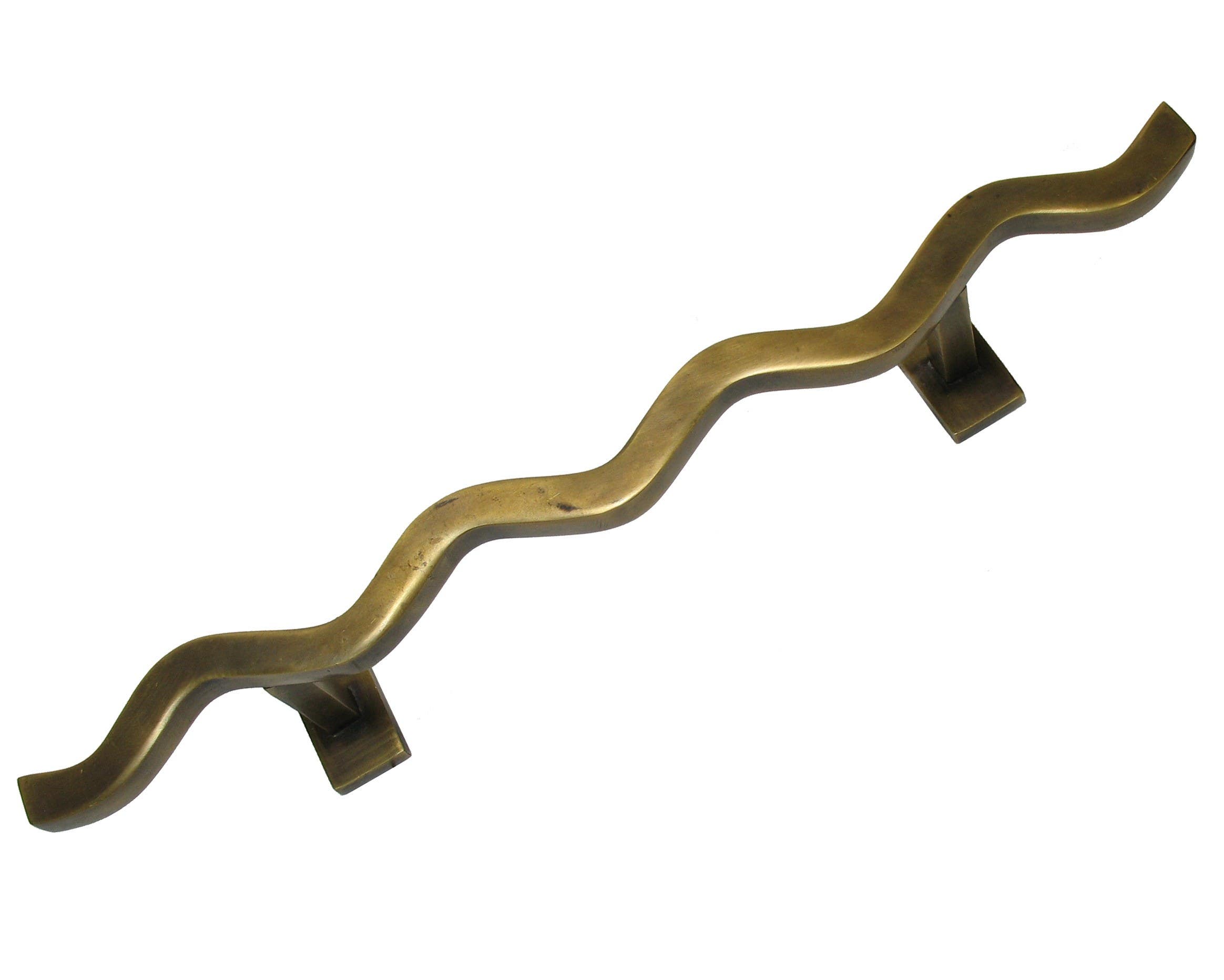 Gado Gado HPU9016 Serpentine Deco Pull, Medium