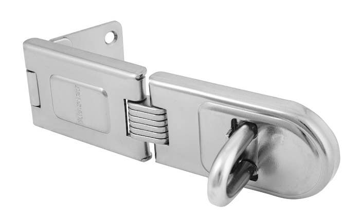 Master Lock 720DPF Single Hinge Hasp