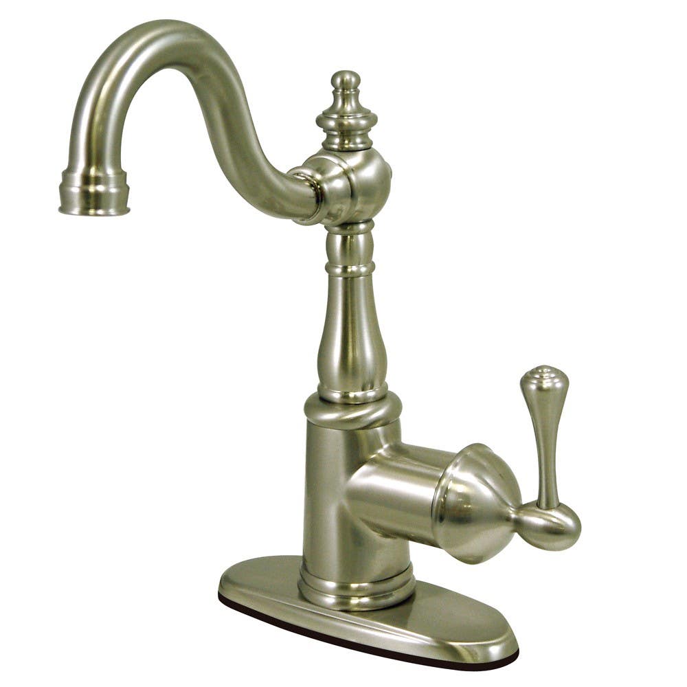 Kingston Brass FS764 Fauceture English Vintage Single Handle 4" Centerset Lavatory Faucet