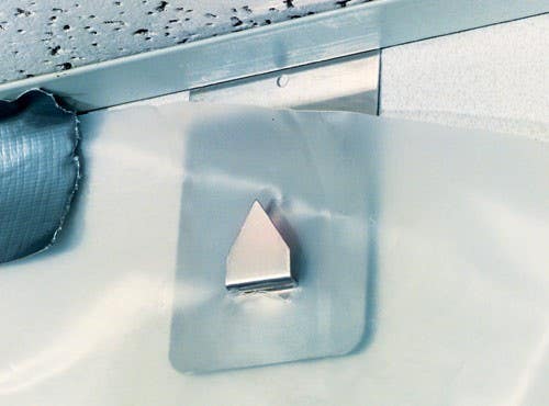 Poly-Hanger Hanger 1 Support for One or More Layers in Front of Wall (100 Pack)