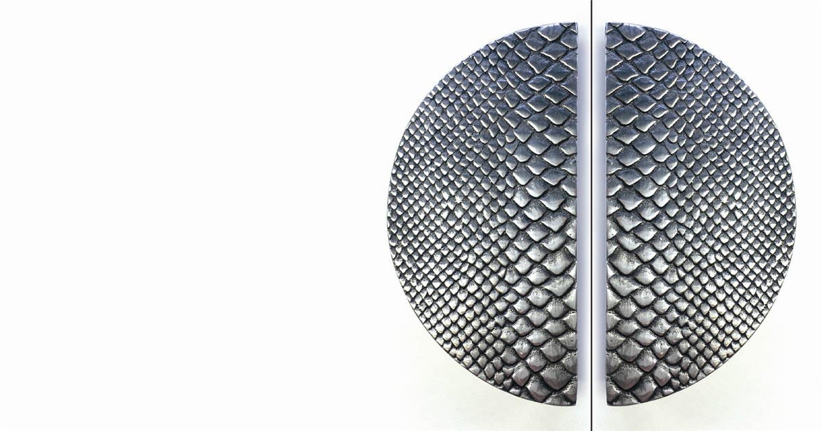 Philip Watts Snakeskin D (150mm x 75mm) Furniture Handle