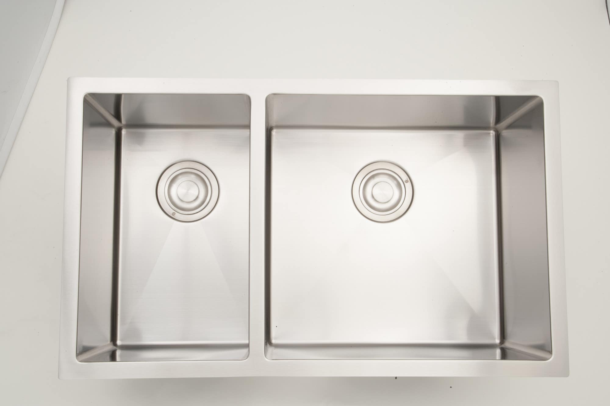 American Imaginations AI-27503/ AI-27504 32-in. W CSA Approved Chrome Kitchen Sink With Stainless Steel Finish And 18 Gauge