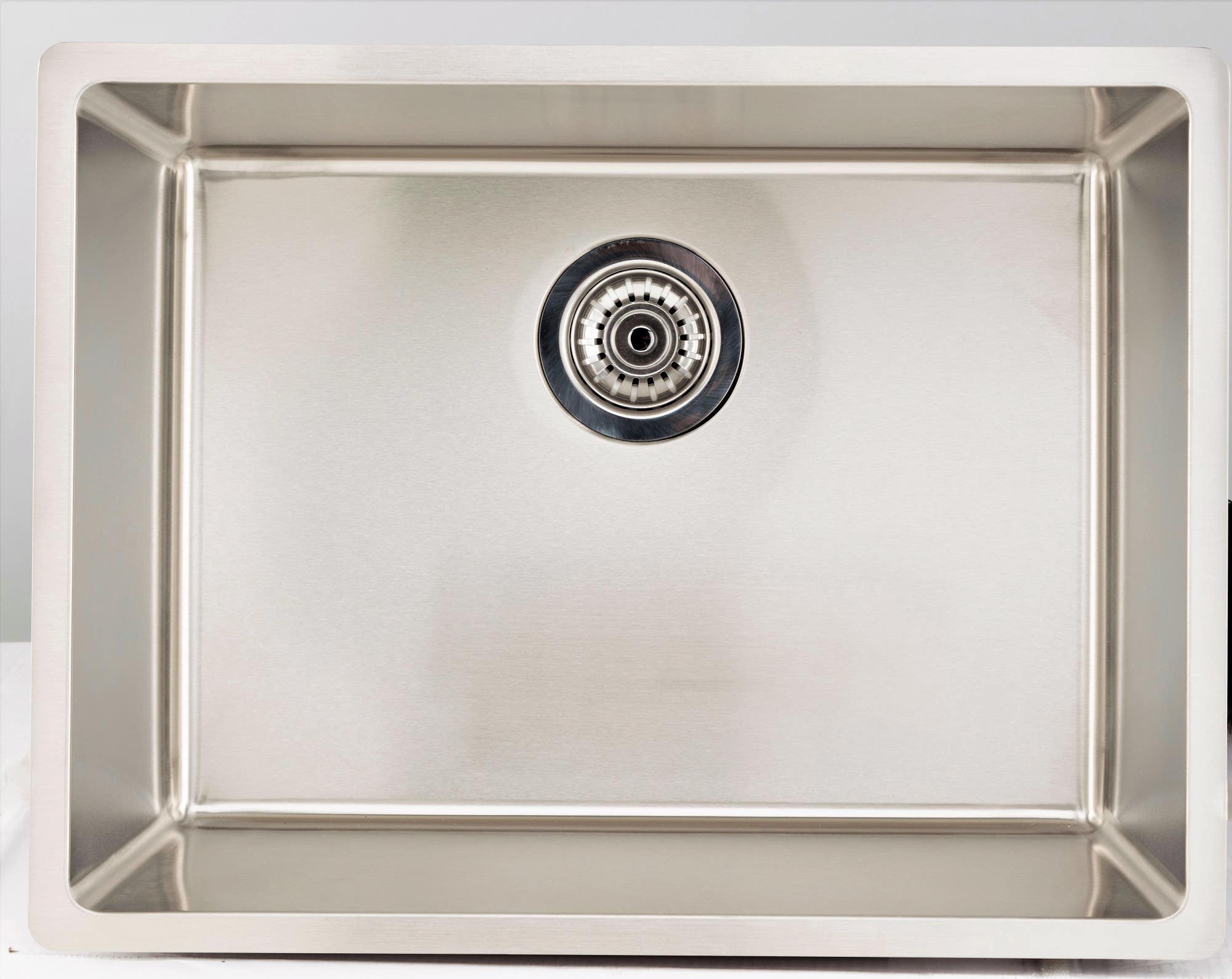 American Imaginations AI-27688/ AI-27689 19-in. W CSA Approved Chrome Kitchen Sink With Stainless Steel Finish And 18 Gauge