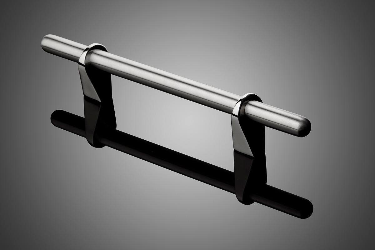 Forms+Surfaces Compass Series 800 Configurable Round End Door Pull