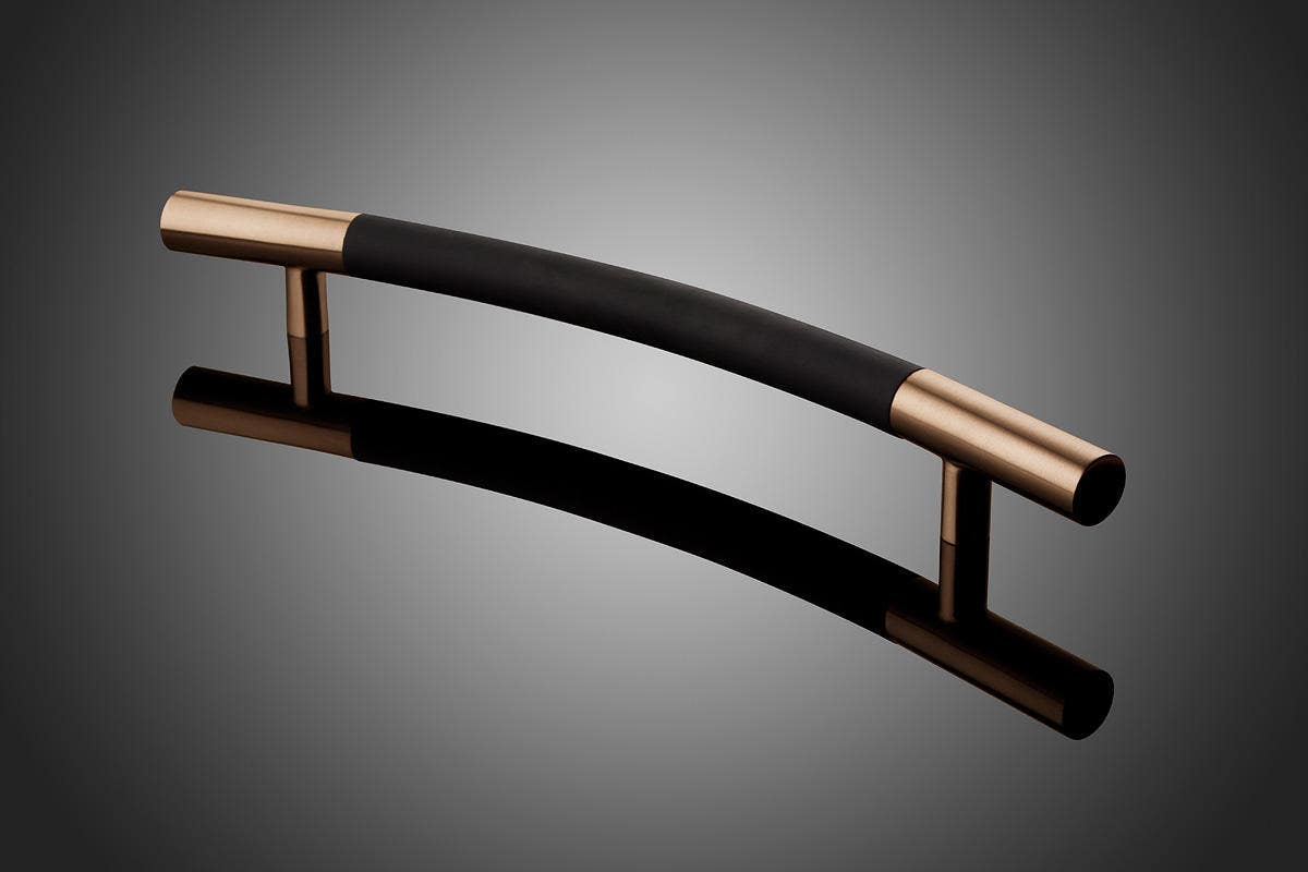 Forms+Surfaces SXT910316 Sextant Series 1200 24" OAL Configurable Door Pull, 1.25" (32mm) dia. Arc Grip