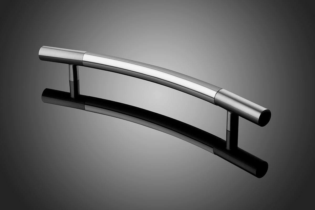 Forms+Surfaces SXT910356 Sextant Series 1500 25" OAL Configurable Door Pull, 1.5" (38mm) dia. Arc Grip