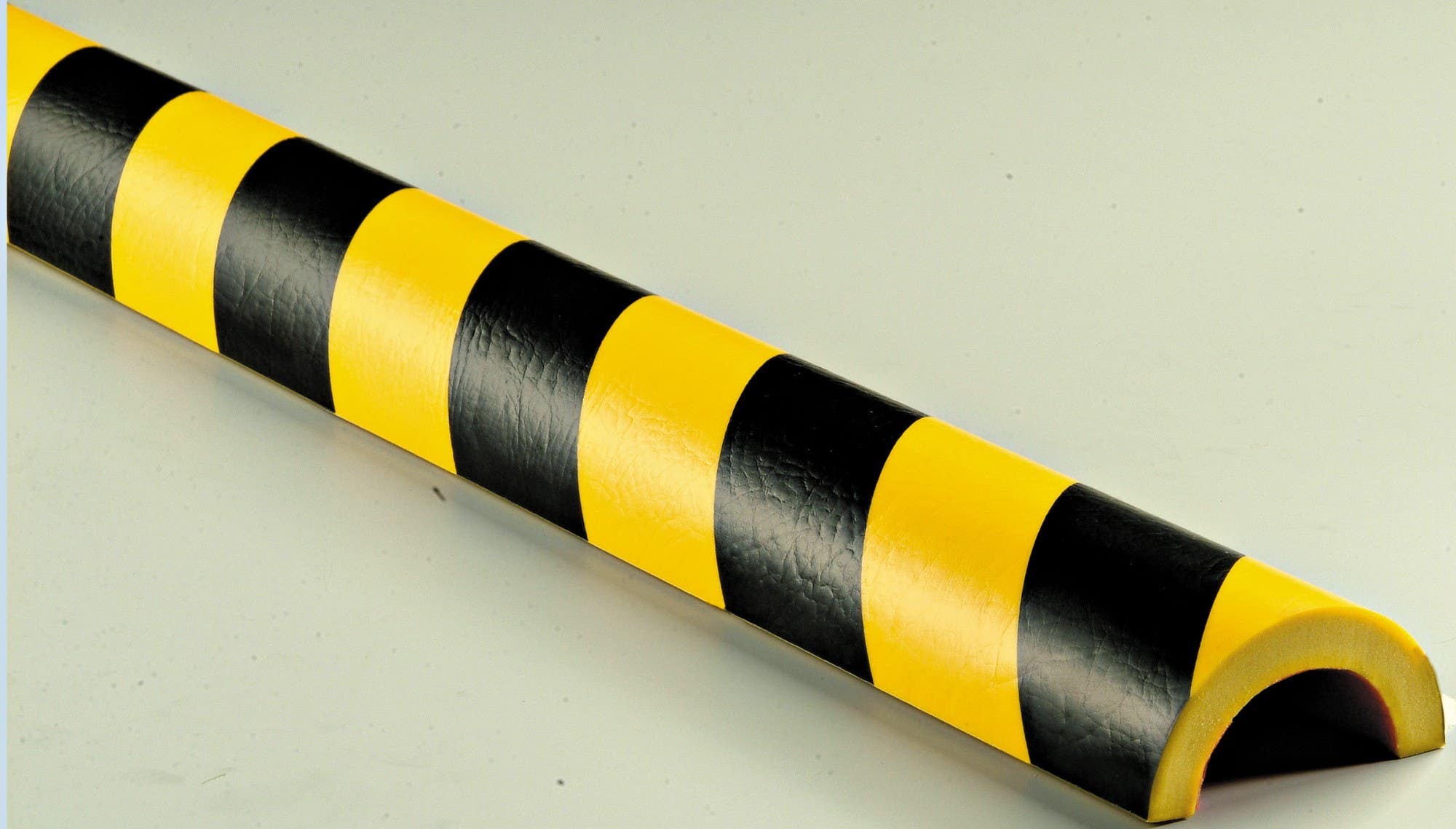 American Permalight 82-214755 R2 Type Pipe Bumper, Black-Yellow