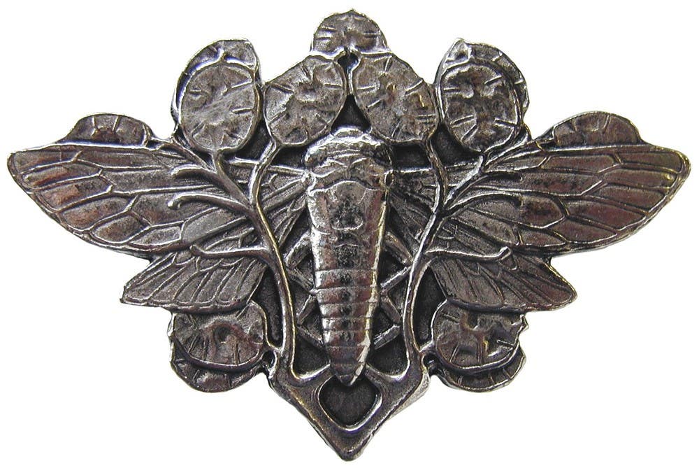 Notting Hill NHK-120 Cicada on Leaves Knob 2 w x 1-3/8 h