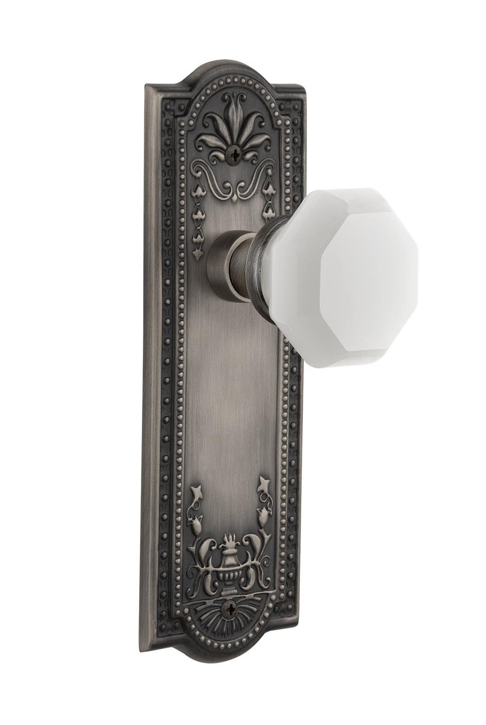 Nostalgic Warehouse MEAWAW Meadows Plate w/ Waldorf White Milk Glass Knob