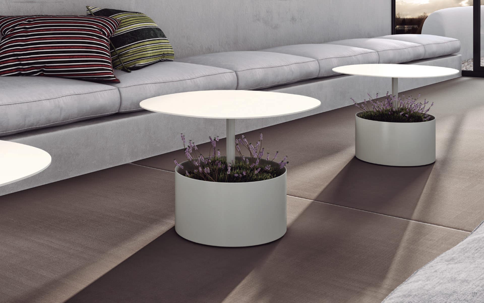 Magnuson LAURA Round Table With Planter Or Storage Space In Base