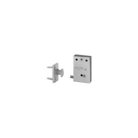 Ives CL11 /CL12 Cabinet Latch, Brass