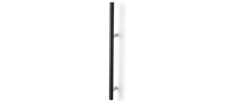 Rockwood RM39 Straight Black Pull- Flat Ends