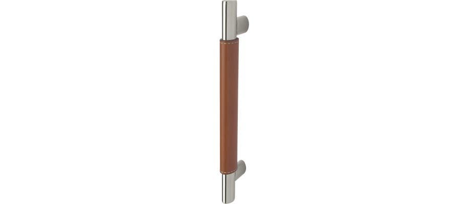 Rockwood RM6240 Leather Oval - Ergonomic Pull - Flat Oval, 3/4" x 1-1/2" Diameter Posts