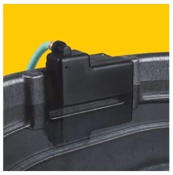 Rubbermaid Commercial Products FG424806BLA Stock Tank Float Valve, Black