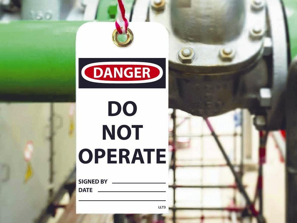 AccuformNMC MDT OSHA Danger Safety Tag, Do Not Operate, 5-3/4" H x 3-1/4" W, 5/Pk