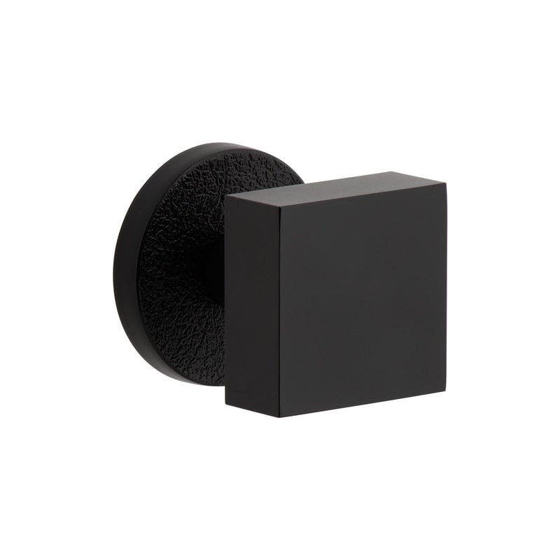 Viaggio CLOMLTQAD Circolo Leather Rosette with Quadrato Brass Knob