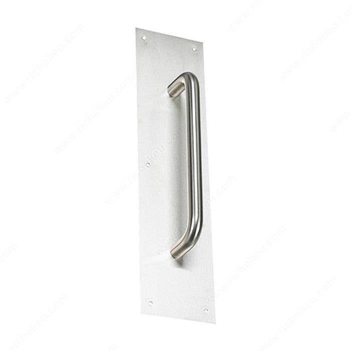 Richelieu 142 Stainless Steel Door Pull and Plate