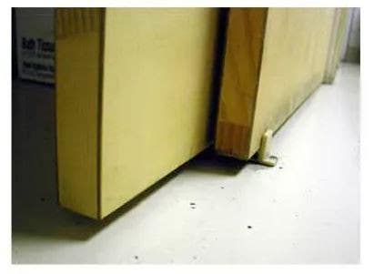 Knape & Vogt CD-0353 Adjustable Plastic Sliding Door Guide, Heavy-Duty