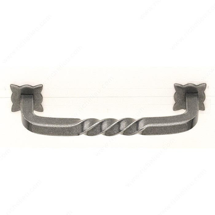 Richelieu LC156 Cabinet Pull