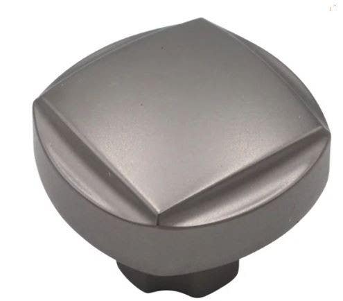 Salo Art Design 170 Breton 1.5" Diameter Round Cabinet Knob