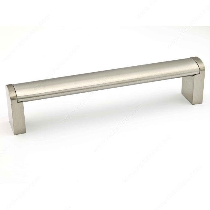 Richelieu BP525 Modern Stainless Steel Pull