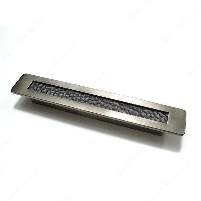 Richelieu BP7013 Modern Metal Pull