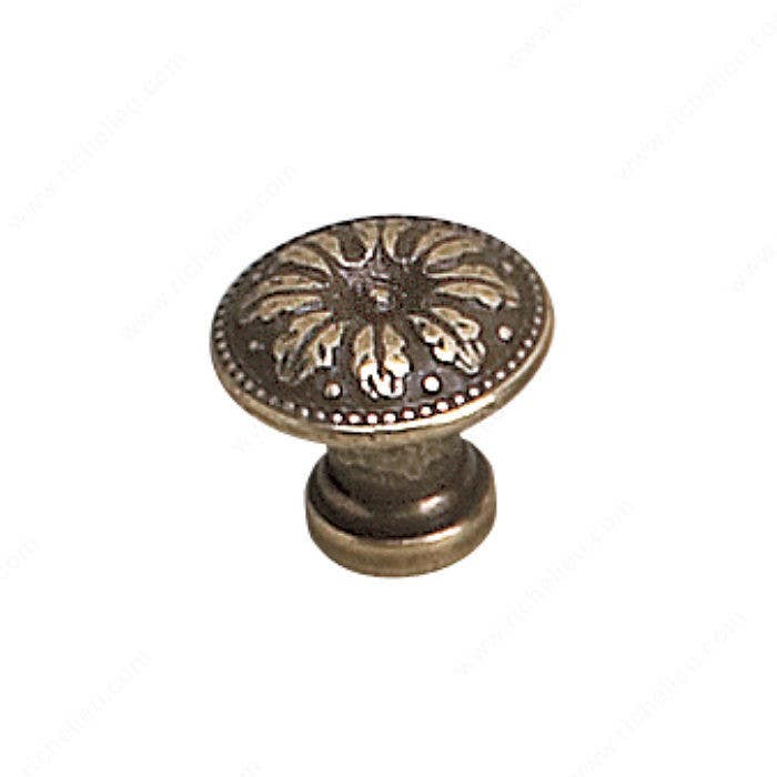 Richelieu 24479 Traditional Brass Knob