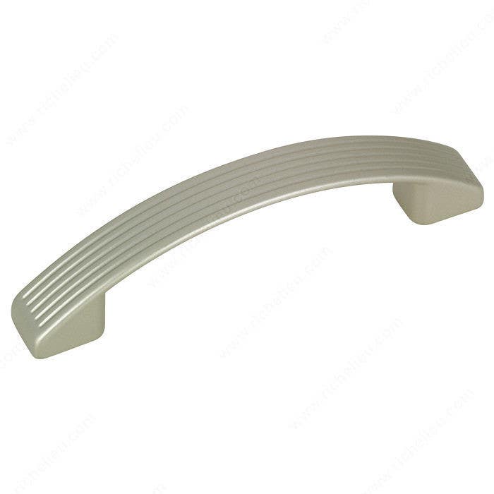 Richelieu BP62196900 Modern Metal Pull
