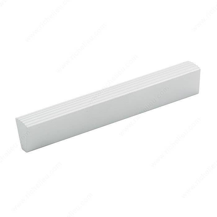 Richelieu 46703210 Modern Aluminum Pull
