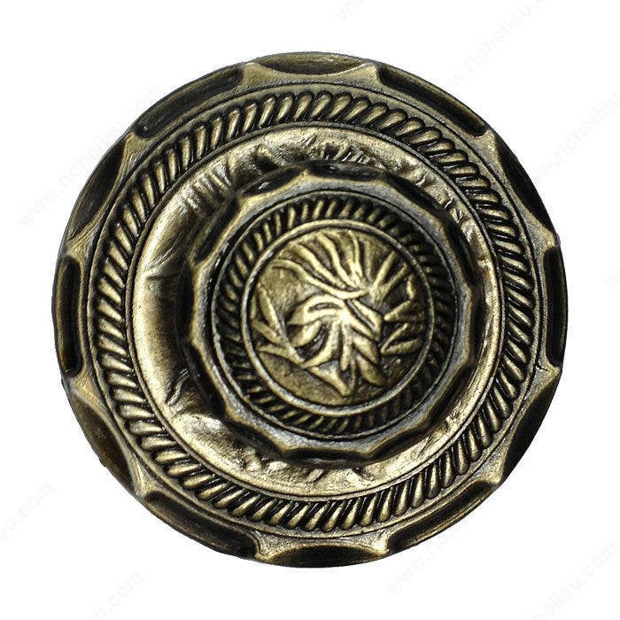Richelieu BP663AE Traditional Brass Knob