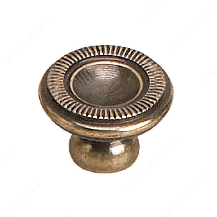 Richelieu 24405 Traditional Brass Knob