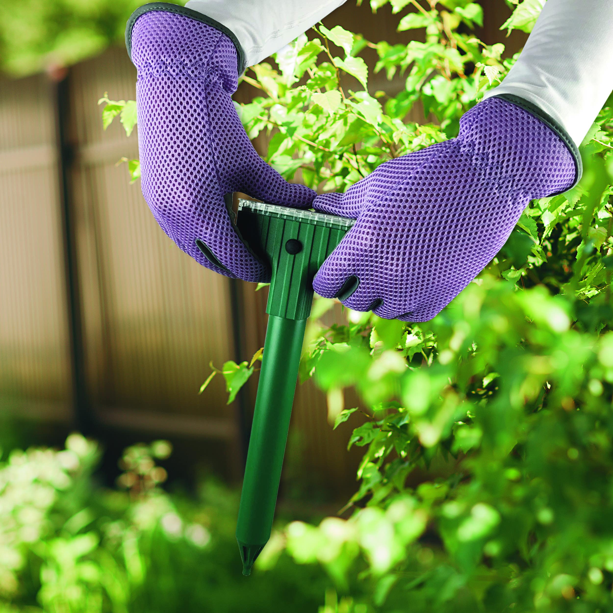 Bonide Products Inc 61121 MoleMax Sonic Stake, Mole & Gopher Repeller, Solar Powered