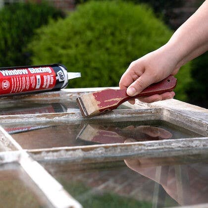 Dap Global Inc 7079812108 Latex Window Glazing Compound, White, 10.5-oz.