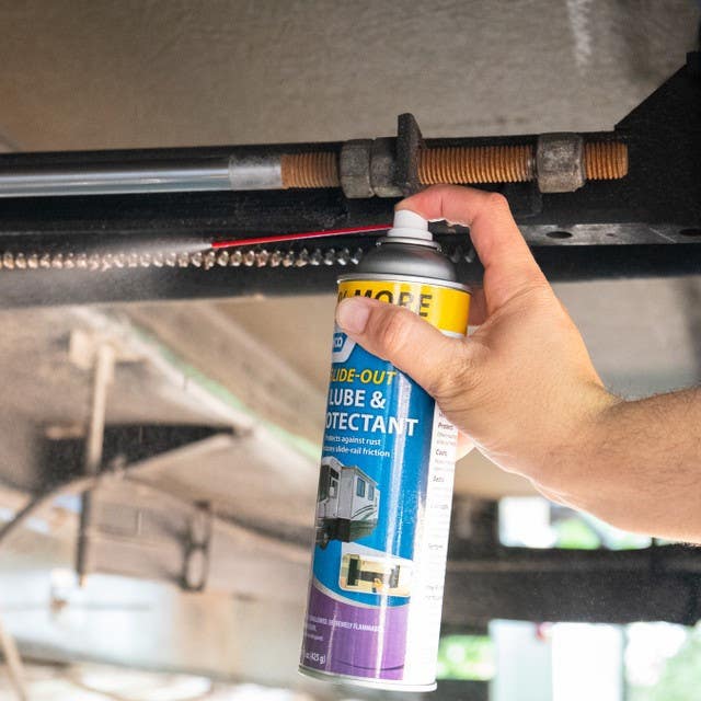 Camco Mfg 41105 RV Slide Out Lube and Protectant, 15 oz