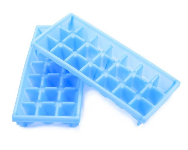 Camco Mfg 44100 Mini Ice Cube Trays 2 Pack 9" x 4" x 1"