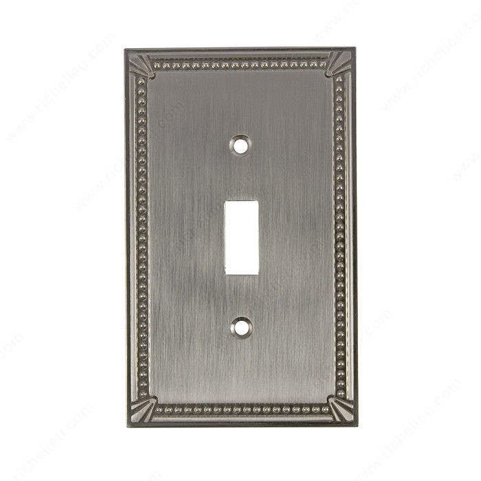Richelieu BP863 Traditional Style Switch Plate 1 Toggle Entry