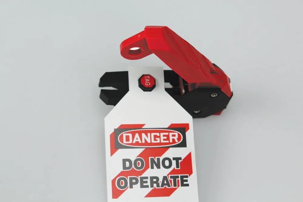 AccuformNMC KDD160 Stopout 120/240 Single-Pole Circuit Breaker Lockout