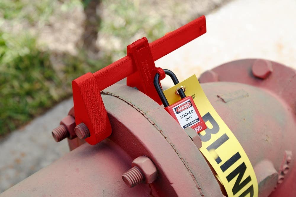 AccuformNMC KDD503 Blind Flange Lockout (Pipe Size 7-3/4" - 17-7/8")