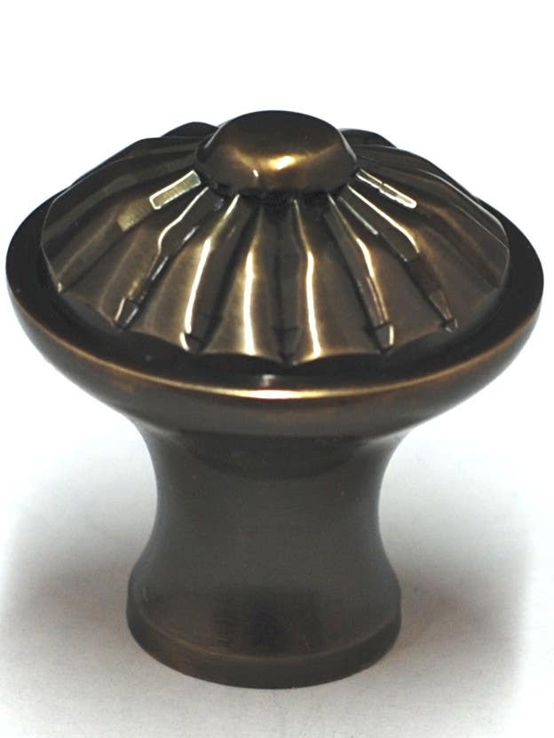 Cal Crystal VB-9 Fluted Polished Brass Cabinet Knob
