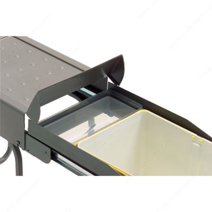 Richelieu 22 Sliding Waste Bin