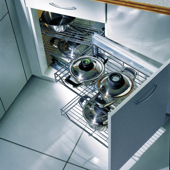 Richelieu WEBKIT100835 Magic Corner Set with Chrome Wire Basket