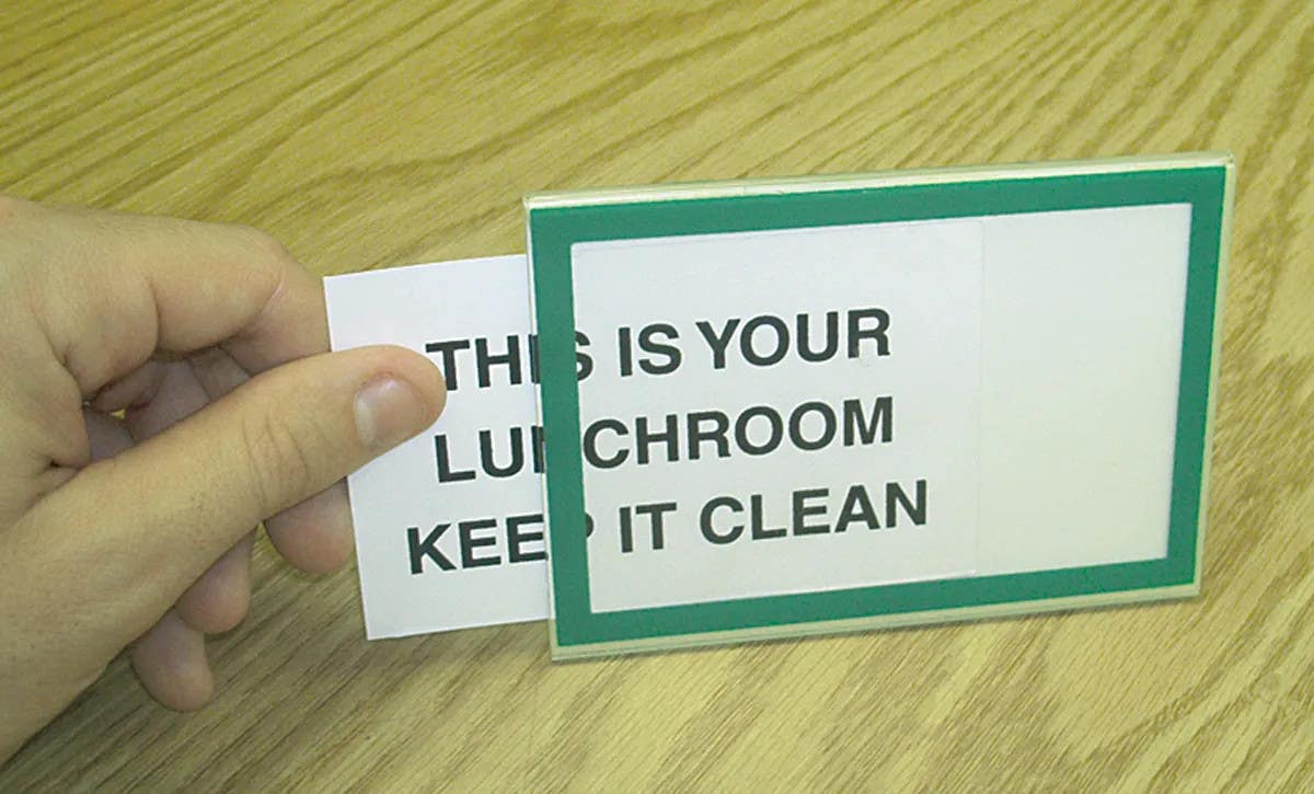 AccuformNMC PAT500 Tabletop Sign Holder, 3-1/2" H x 5" W