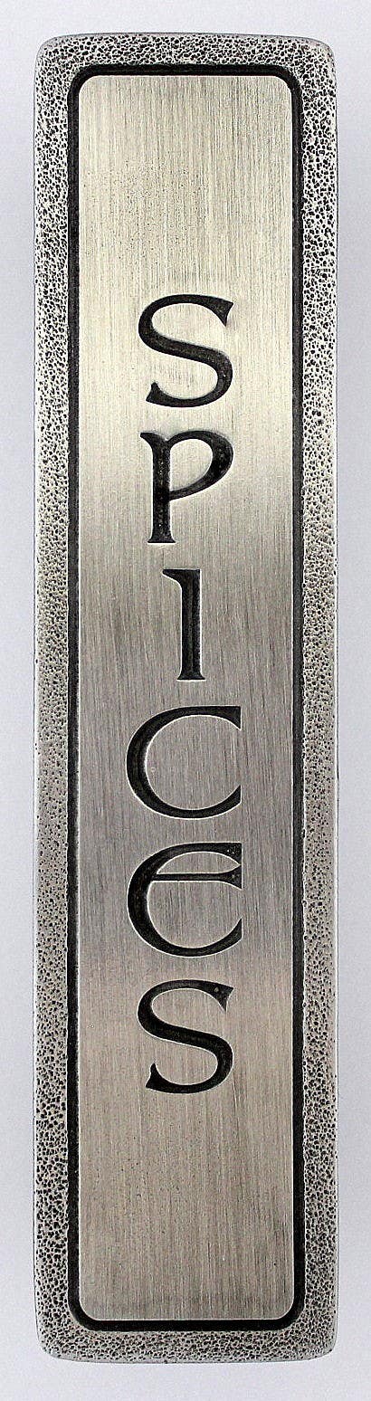 Notting Hill NHP-342 Engraved SPICES (Vertical) Pull 4 x 7/8