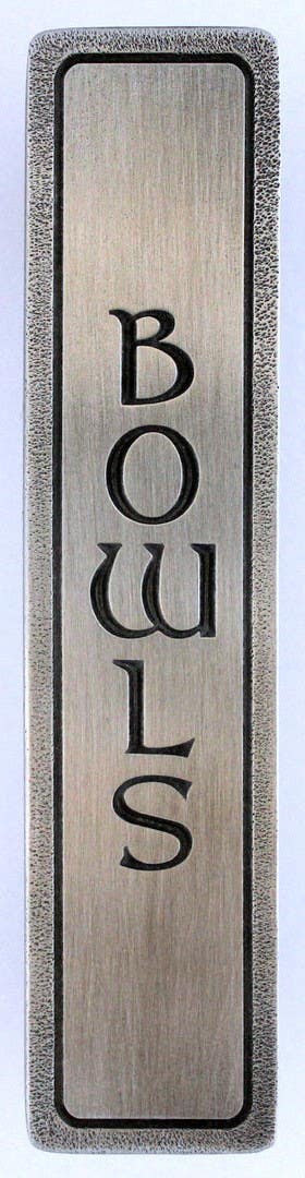 Notting Hill NHP-343 Engraved BOWLS (Vertical) Pull 4 x 7/8