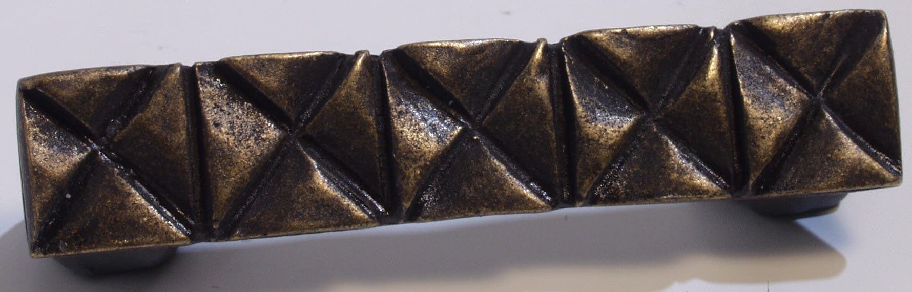 Emenee-OR375 Notched Square Handle