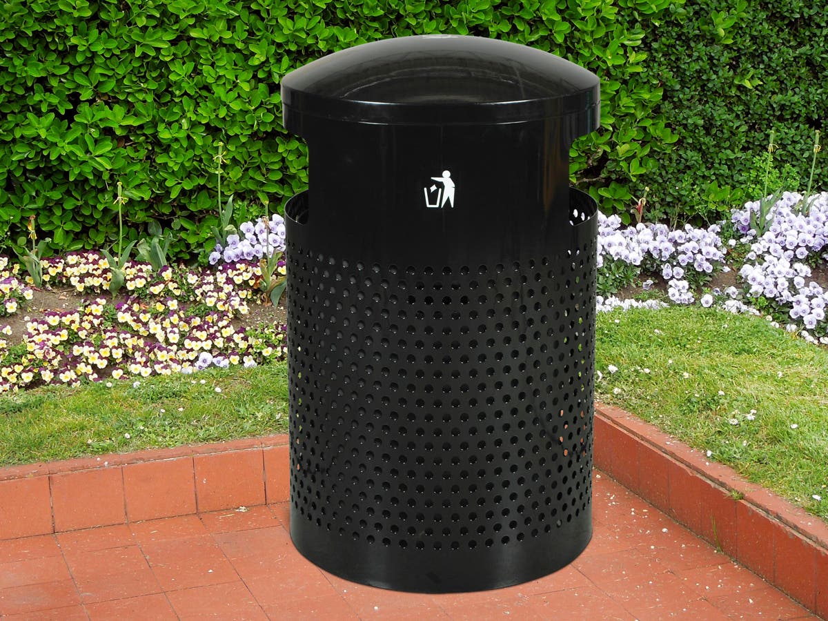 Ex-Cell Kaiser WR-2441 T BLK Landscape Series 40-Gallon Trash Receptacle
